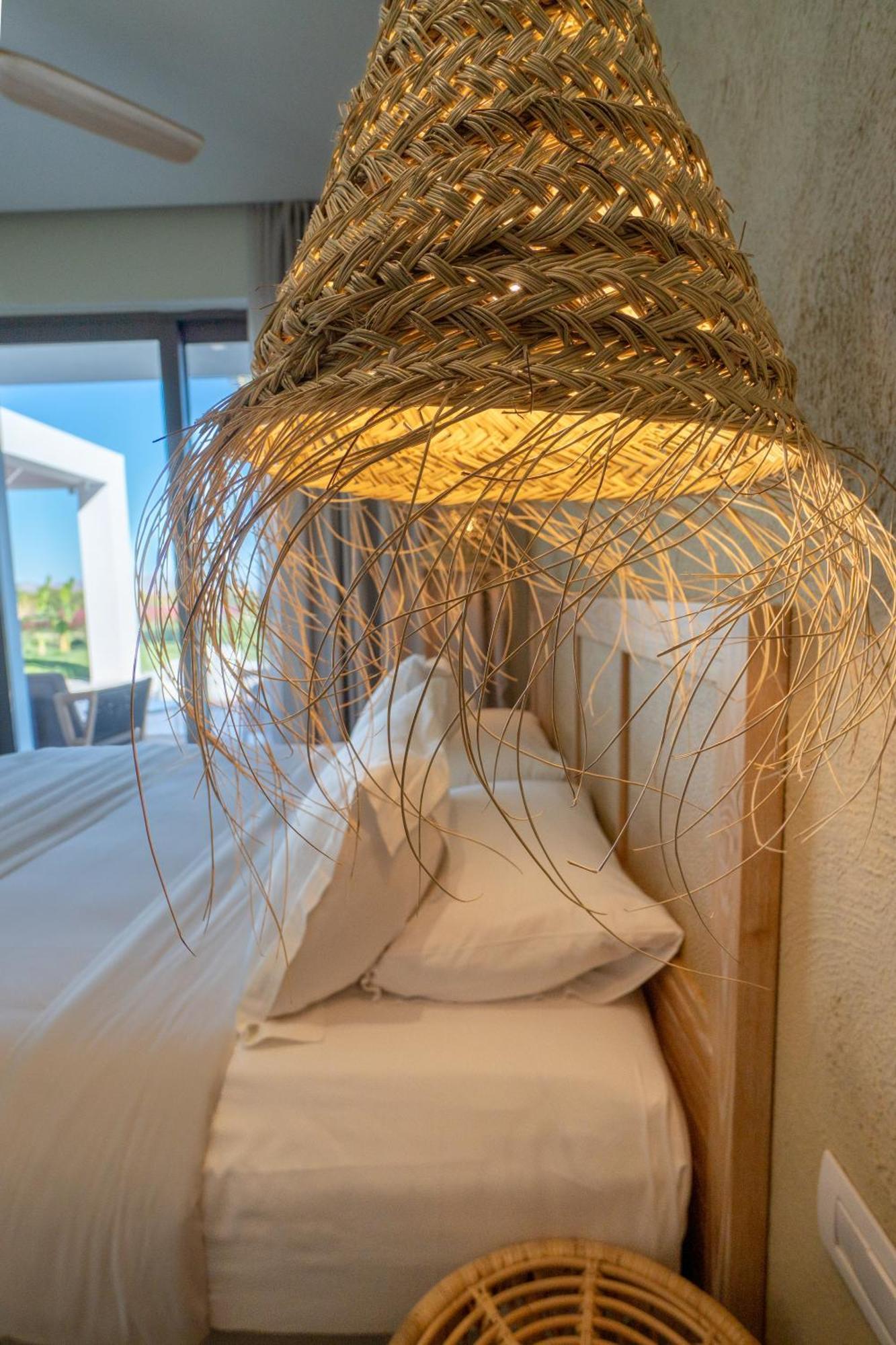 Taf Beach Villas With Tesla Tigkaki  Room photo