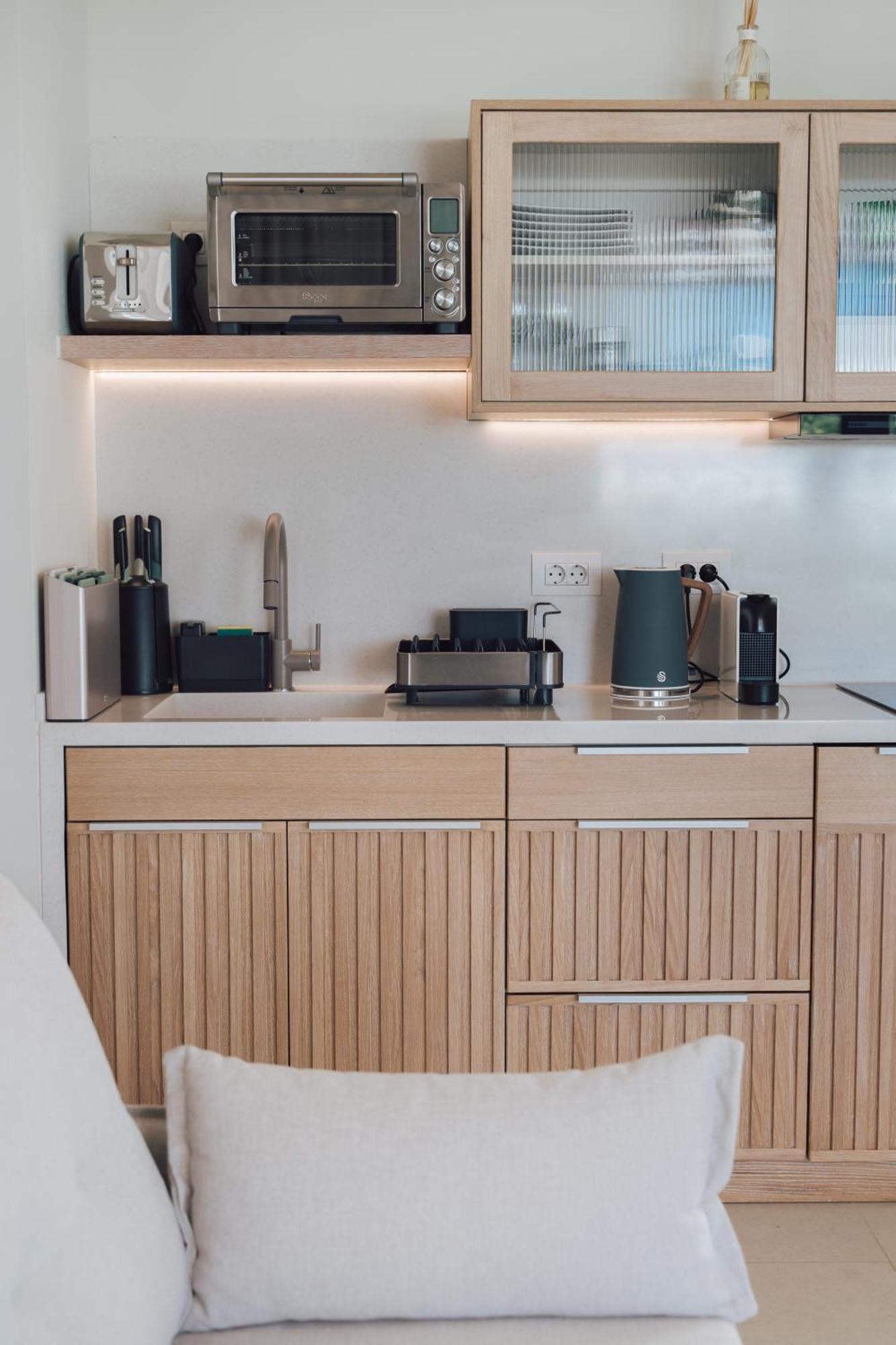 Taf Beach Villas With Tesla Tigkaki  Room photo